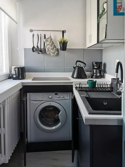 Pop Stylish Studio - City Center Bucharest Apartment