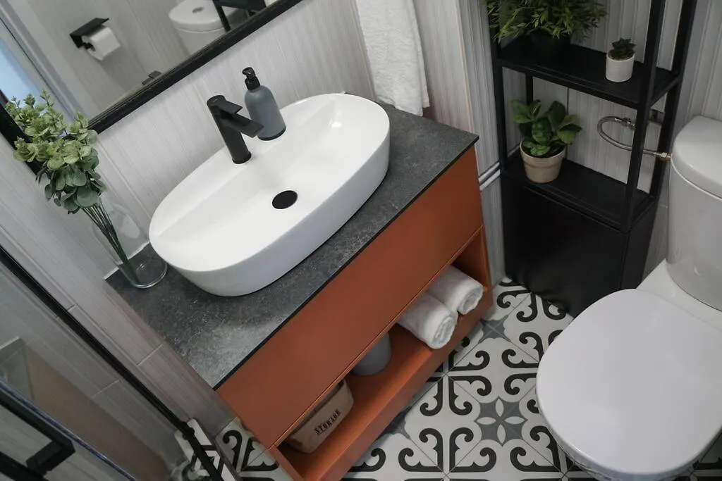 Pop Stylish Studio - City Center Bucharest 0*,